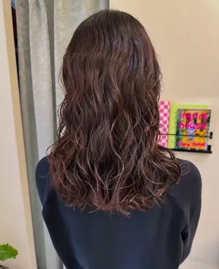 ロング パーマ tyto hair&eyelash所属・関 柚花子のヘアスタイル