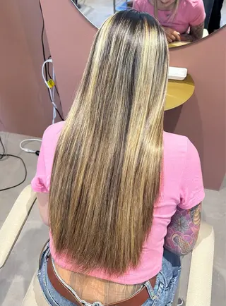 ロング ɪɴɪᴛʏ💚 ᴍɪᴡᴀのヘアスタイル