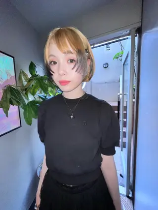 ショート カラー haco＋所属・圧倒的デザイン力 店長🎨RENAのヘアスタイル