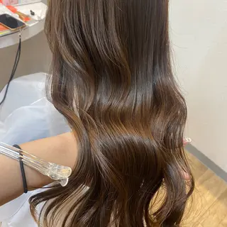 セミロング ブリーチなし透明感 🕊ワダ　ユイのヘアスタイル