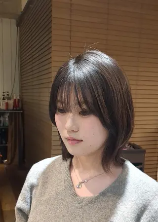 ミディアム alushe 岡 陽子のヘアスタイル