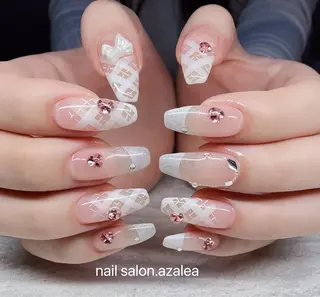 ネイル R inのネイルデザイン