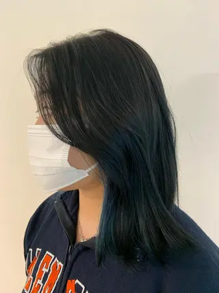 セミロング カラー UNU【ユヌ】所属・＊UNU＊ RICOのヘアスタイル