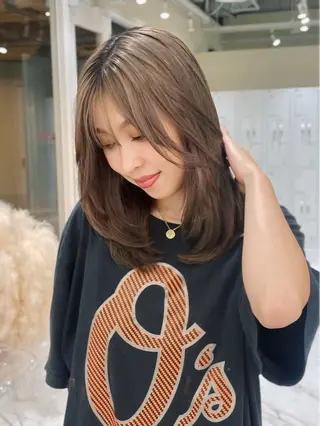 ミディアム カラー ワンホン×髪質改善 つのーか🩶‪🫧のヘアスタイル