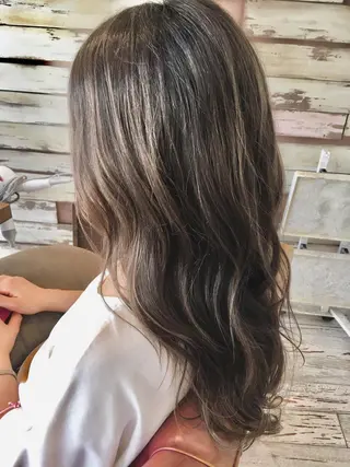 カラー DECORA sweet(川越)所属・坪田 彩花のヘアスタイル