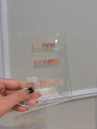 ネイル 🎀チーク/ちゅるん 🫧chisa🎀のネイルデザイン