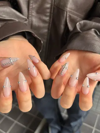 ネイル 🪐富島彩夏 /海外nail🪐のネイルデザイン