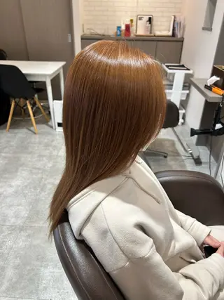 セミロング カラー 大西 葵のヘアスタイル