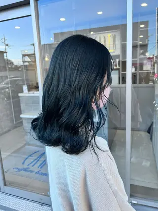 セミロング 中嶋 彩乃のヘアスタイル