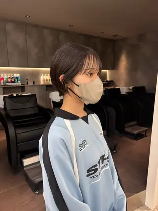 ショート カラー fifth 庄子愛彩のヘアスタイル