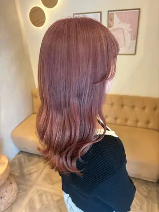 セミロング カラー ミルクティ/ピンク/ レイヤー/yuriaのヘアスタイル