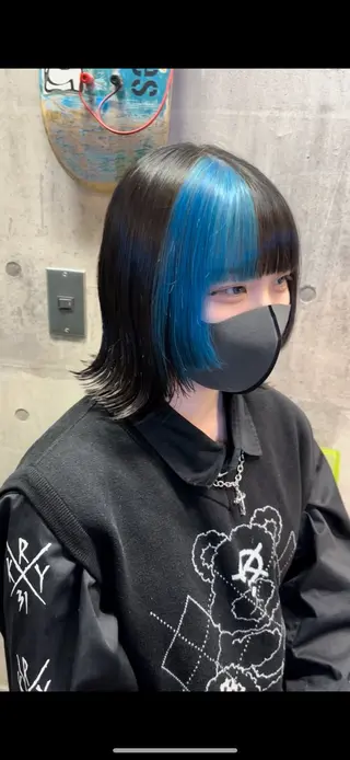 ショート カラー ハイトーン/メンズ/ ウルフ特化 小松のヘアスタイル