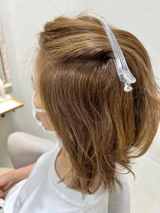 ミディアム ショート/白髪ぼかし 君和田若菜のヘアスタイル