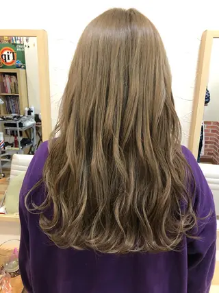 ロング 國次 夕貴のヘアスタイル