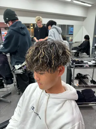 ショート カラー パーマ メンズ 🔥メンズパーマ特化 🔥店長中村雄樹のヘアスタイル