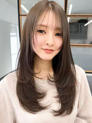 ロング STAR TOKYOのヘアスタイル