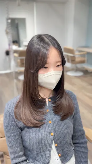 ロング カラー honoka/レイヤ ー/艶感カラー/韓国のヘアスタイル