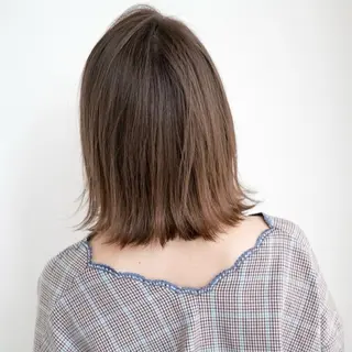 穏やかな美容室 🧑🏻‍🎨のヘアスタイル