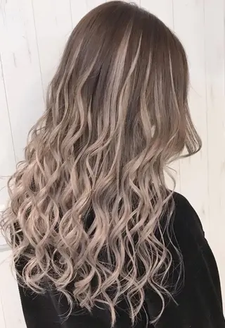 ロング カラー ヘアアレンジ Device ディバイスのヘアスタイル