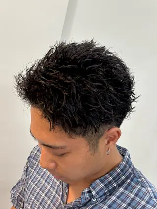 ショート パーマ メンズ メンズスタイリスト✨ 助川龍哉のヘアスタイル