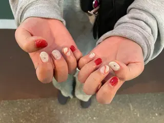 ネイル R'well所属・はばすみれ🎀ﾈｲﾙ 光ﾌｪｲｼｬﾙ ﾍｱのネイルデザイン