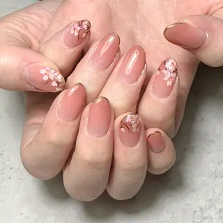 ネイル atelier　FIORITURA所属・FIORITURA aiのネイルデザイン