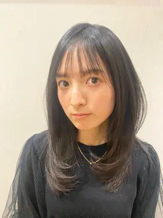 セミロング 中谷 明日香のヘアスタイル