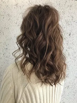 セミロング カラー steed tokyo所属・KOOKI スティードトーキョーのヘアスタイル