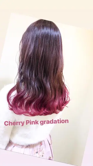 セミロング カラー 韓国🇰🇷レイヤー 映える顔周り🩷のヘアスタイル