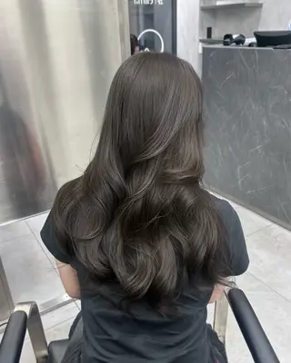 ロング 大人レイヤー/艶美髪 🇺🇸TOMONAのヘアスタイル