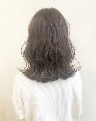 セミロング カラー nakahara madokaのヘアスタイル