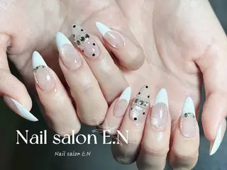 ネイル E.N🦋 長さ出し/持ち込みのネイルデザイン