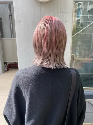 ミディアム レイヤーカット /透明感/千葉怜寿のヘアスタイル