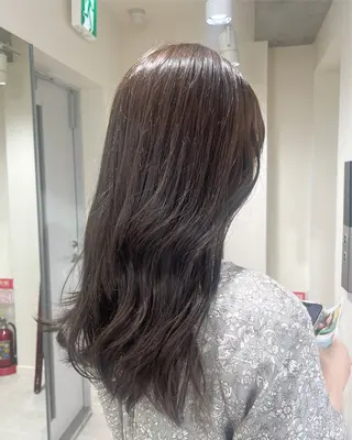 ロング ユイナ 🕊NaVI ベージュ/透明感のヘアスタイル