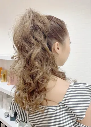 ヘアアレンジ GRANLUSSO 〜グランルッソ駅前店所属・木口 嘉美のヘアスタイル
