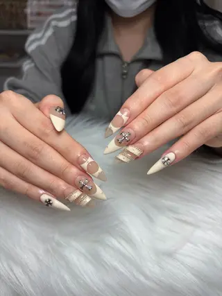 ネイル Cloudy Chan Nailのネイルデザイン