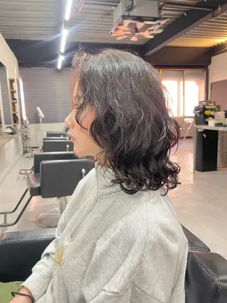 ミディアム 柏 ウルフ/レイヤー 田中佐和🐺のヘアスタイル