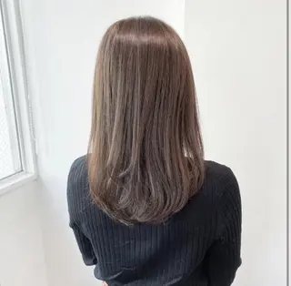 ロング くすみミルクティー／ ブラウン🪡TOWAのヘアスタイル