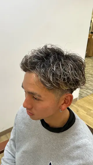 ショート メンズ 安友 楓真のヘアスタイル