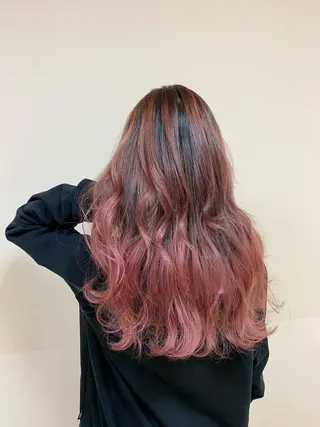 ロング カラー ブリーチ指名No.1 Daikiのヘアスタイル