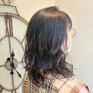 ミディアム パーマ 赤松 摩美のヘアスタイル