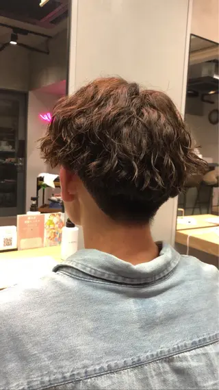 パーマ メンズ 🎀縮毛矯正.暗髪 .艶髪🩶ちひろのヘアスタイル