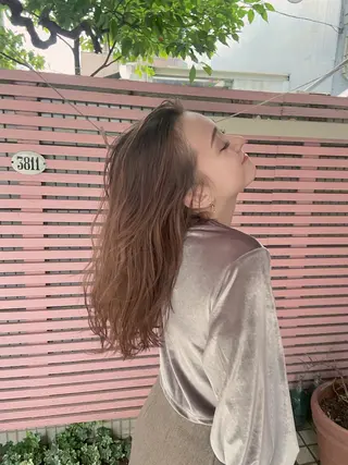 ロング 透明感カラー🕊🤍 アサノ  マユのヘアスタイル