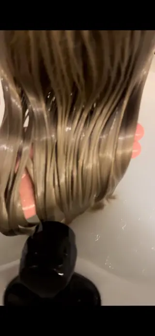 ミディアム 佐藤 岬樹のヘアスタイル