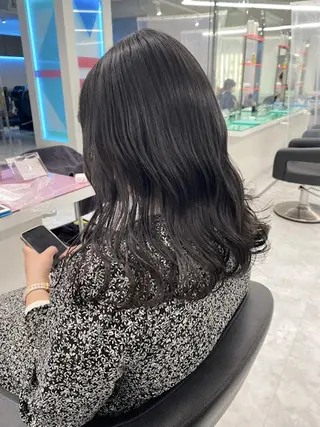 カラー 🪞THEATER 表参道店🩰のヘアスタイル