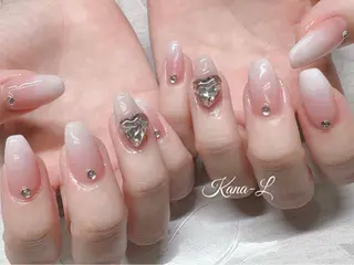 ネイル 芦辺 香奈のネイルデザイン