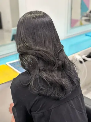 ロング カラー ヘアアレンジ 艶カラー/ハイトーン /レイヤーカットのヘアスタイル