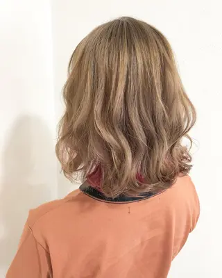 ミディアム ヤマグチ ヒカルのヘアスタイル