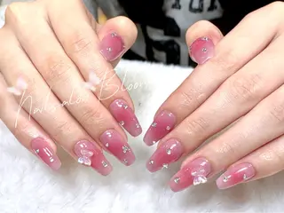 ネイル Nail Salon Bloom所属・Nail Salon Bloom横浜西口店のネイルデザイン