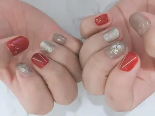 ネイル ネイル＆フラワーサロン〜Ri✦hiro〜鳥栖店所属・HIRATA RIEのネイルデザイン